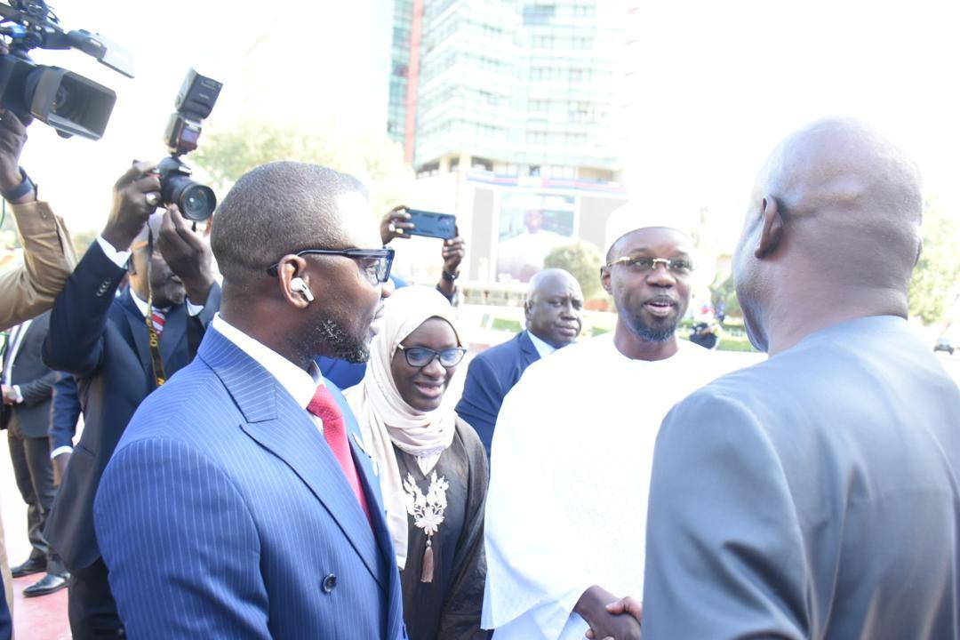 DPG: l'arrivée du Premier ministre Ousmane SONKO à l'Assemblée nationale en images (LeSoleil-sn)