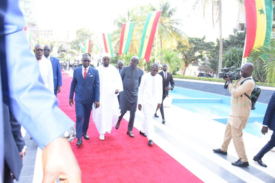 DPG: l'arrivée du Premier ministre Ousmane SONKO à l'Assemblée nationale en images (LeSoleil-sn) DPG: l'arrivée du Premier ministre Ousmane SONKO à l'Assemblée nationale en images (LeSoleil-sn)