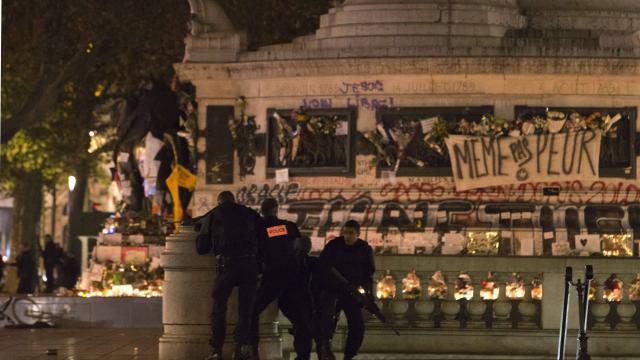 Paris: une fausse alerte crée la panique générale 