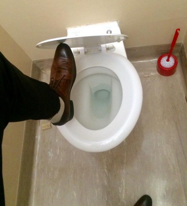 17 raisons pour lesquelles nous aurons toujours la phobie des toilettes publiques