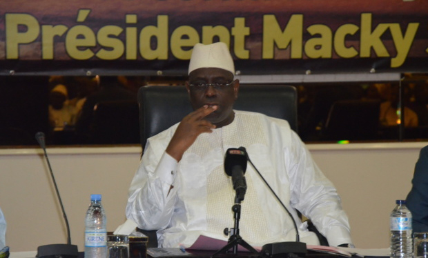 Macky Sall tance les responsables de l'Apr : "Vous m'indisposez, vous indisposez les Sénégalais..."