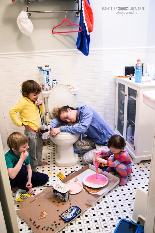 16 photos de familles RÉALISTES ! Parce qu'être parents, ce n'est pas forcément facile tous les jours...