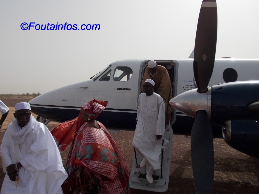 Inhumation : Une foule immense a accompagné Amadou Konté à sa dernière demeure avec une vive émotion et beaucoup de consternation