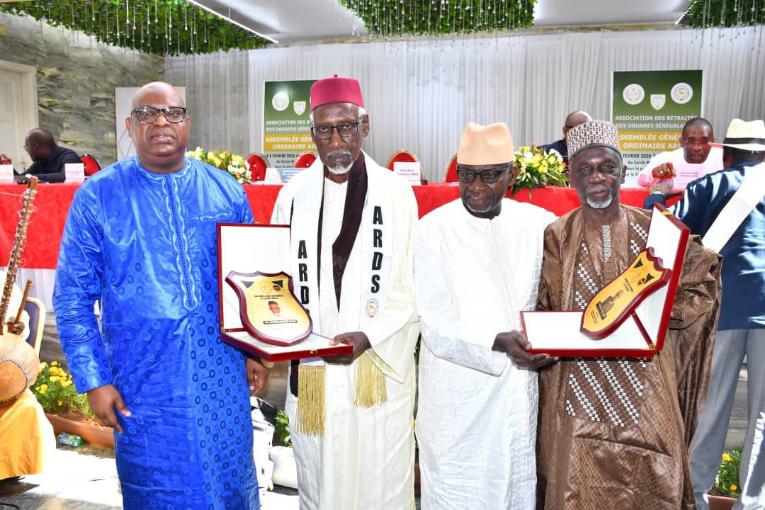 Distinctions : L'ARDS honore Moustapha Tall et d'anciens hauts responsables des Douanes