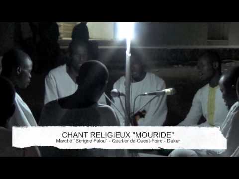 Vidéo: un autre chanteur religieux attaqué en plein Dahira. A mourir de rire