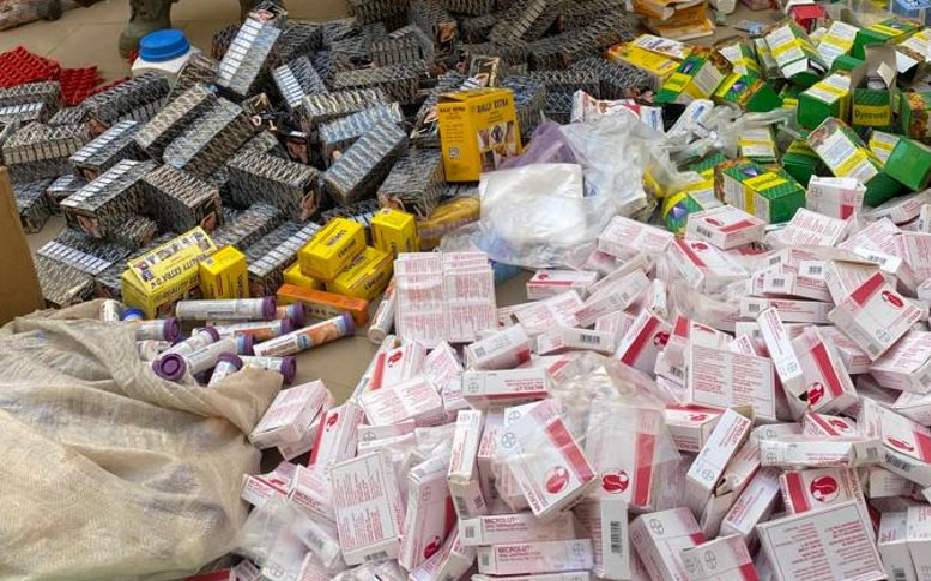 Saisie d’une importante quantité de médicaments prohibés à Grand-Yoff :  Huit dépôts illégaux démantelés par l'Agence de Réglementation Pharmaceutique