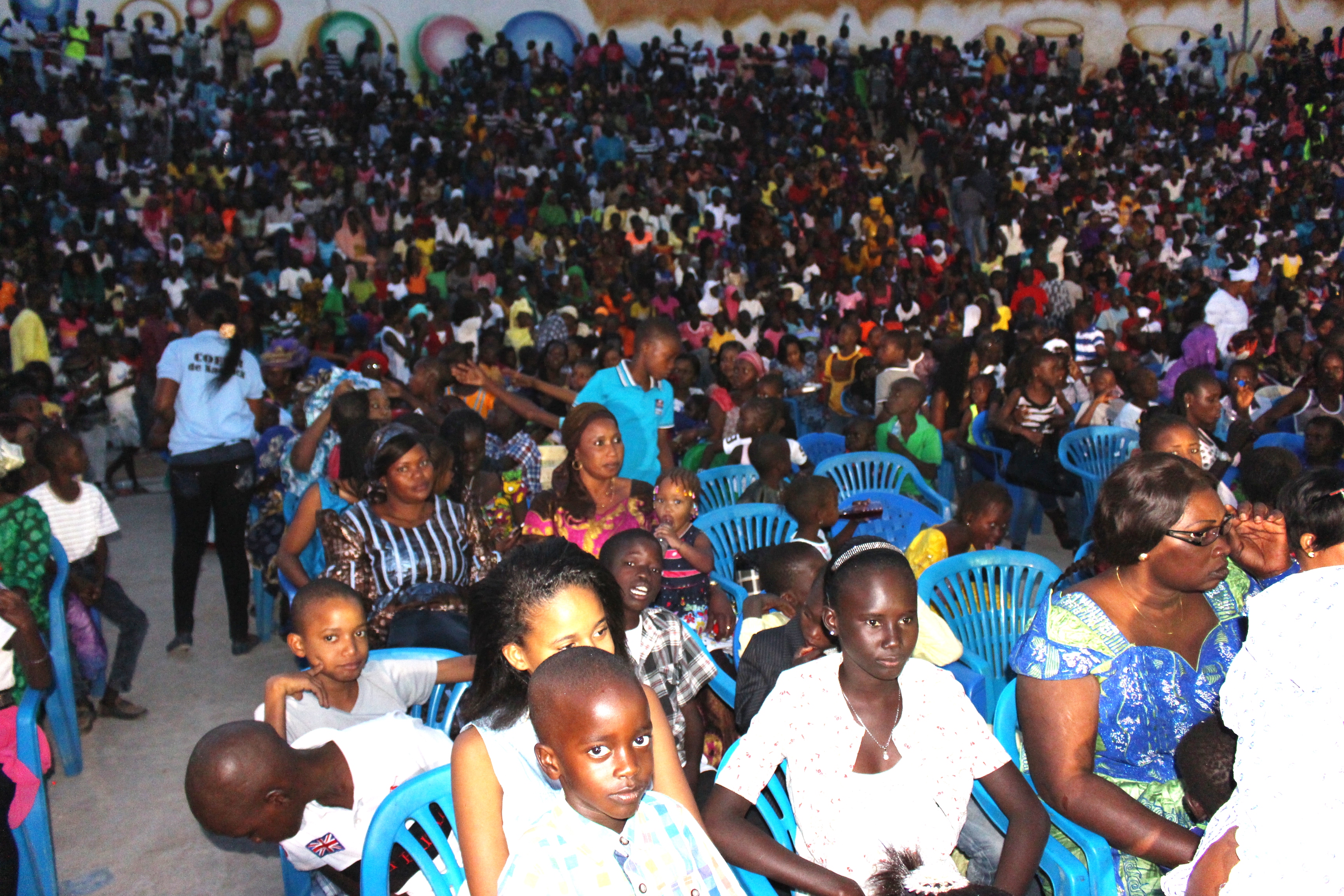 Kaolack: Yaye Fatou Diagne Mboup donne le sourire à 2500 enfants (Images)