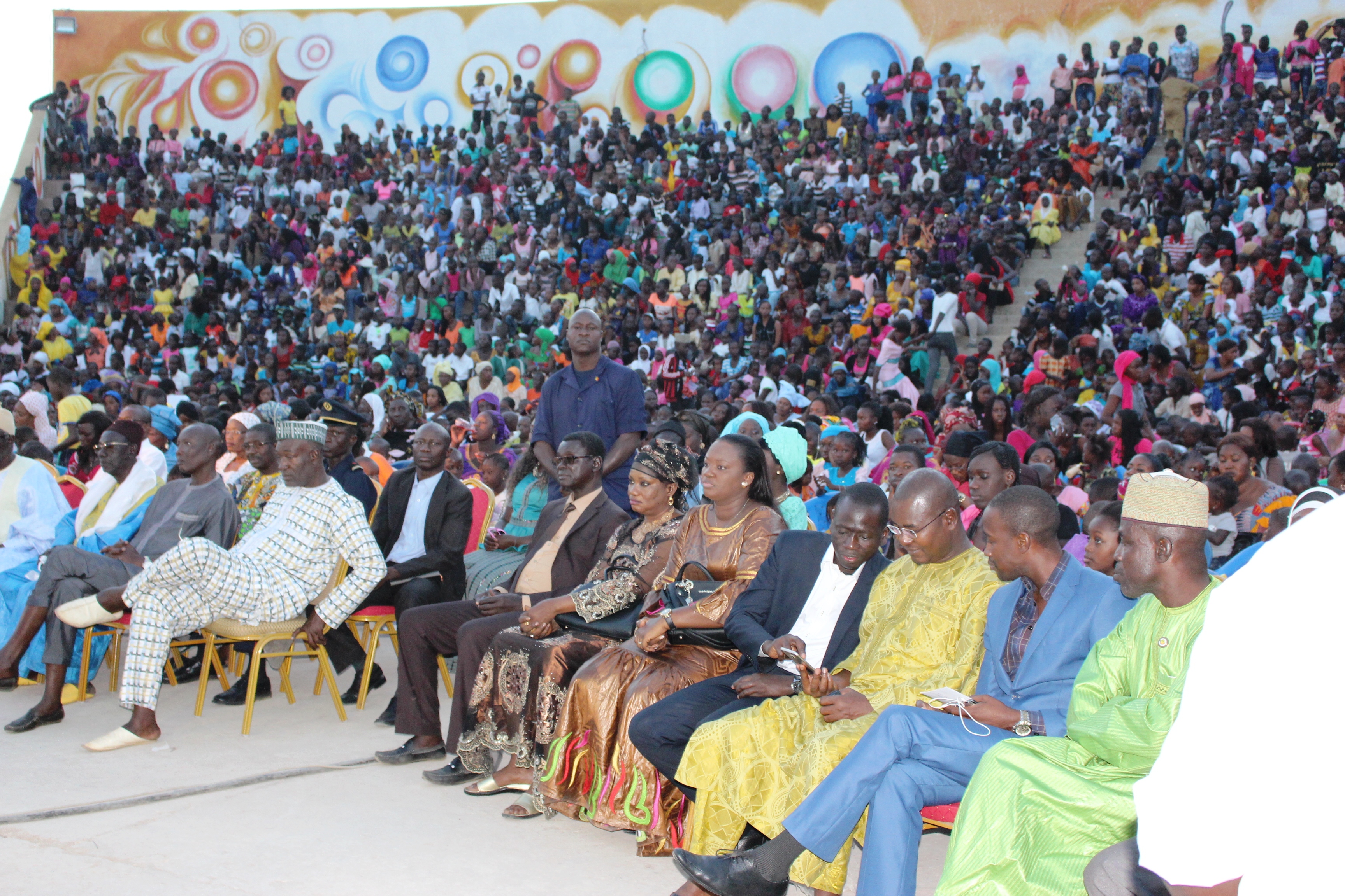 Kaolack: Yaye Fatou Diagne Mboup donne le sourire à 2500 enfants (Images)