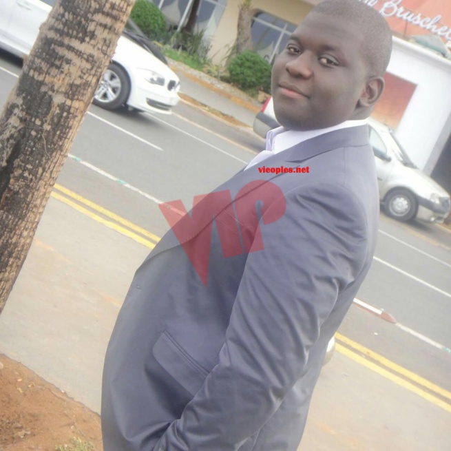 Recherché par la DIC, Cheikh Moustapha Cissé marabout jet-seteur se réfugie à Paris.... (photos)