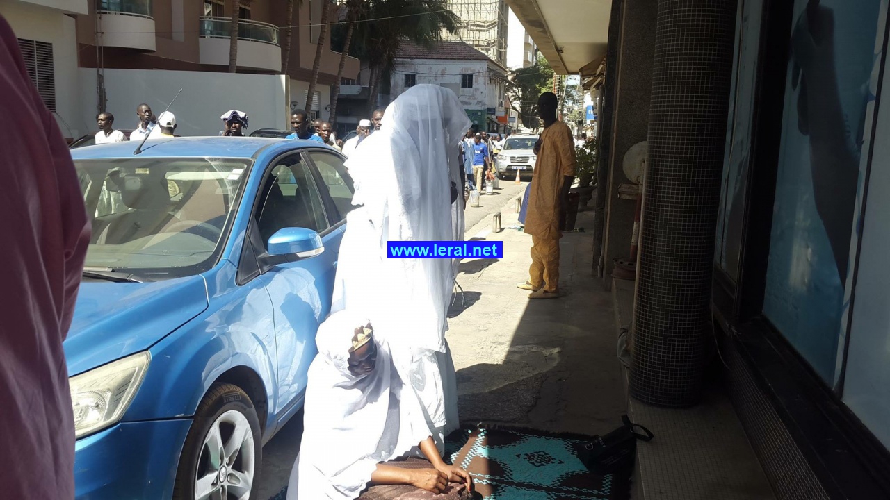 Mosquée de la rue Blanchot : Un individu s'en prend à la Première Dame, Marième Faye Sall 