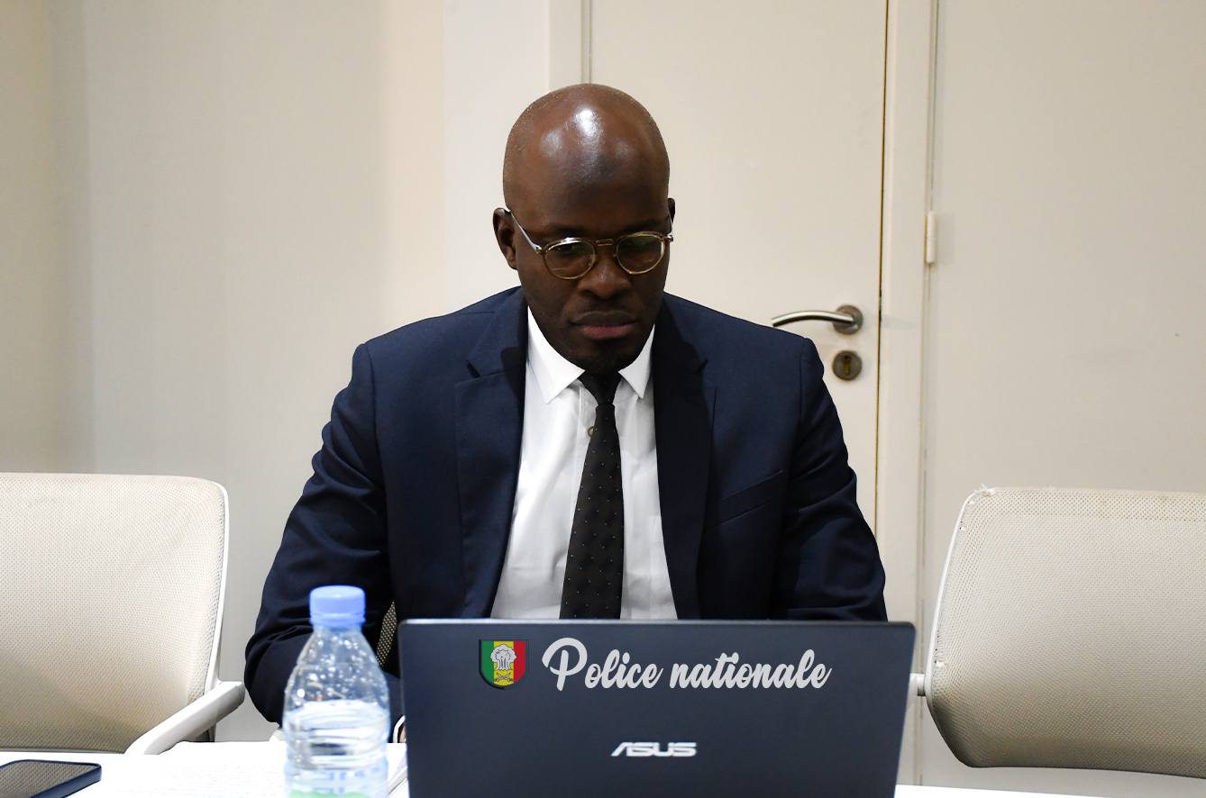 Photos : Mamadou Lamine Niang, Commissaire divisionnaire de Police de classe exceptionnelle, a présidé l’atelier de partage sur la lutte contre l’e-escroquerie, ce mardi