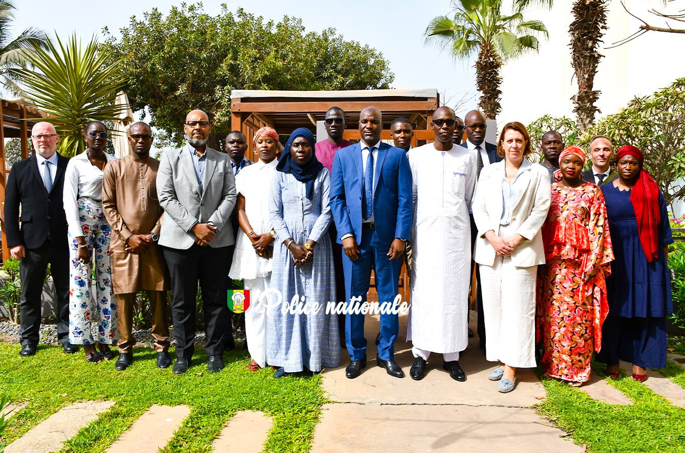 Photos : Mamadou Lamine Niang, Commissaire divisionnaire de Police de classe exceptionnelle, a présidé l’atelier de partage sur la lutte contre l’e-escroquerie, ce mardi