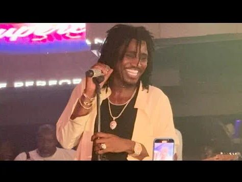 Affaire blanchiment de capitaux : Wally Seck visé par le Parquet financier