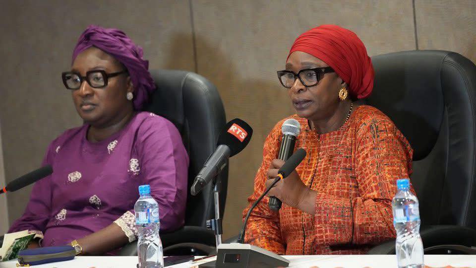 Photos / Ouagadougou: Le Premier ministre Ousmane Sonko rencontre les Sénégalais du Faso