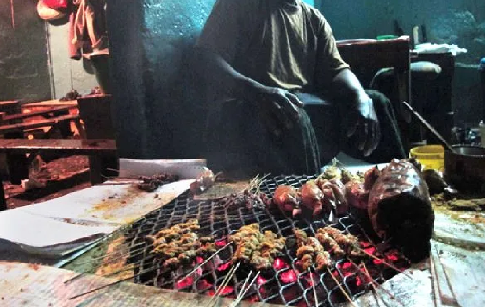 Vente de viande grillée: Des bouchers nigériens dénoncent une stigmatisation, après l’arrestation de leurs deux compatriotes