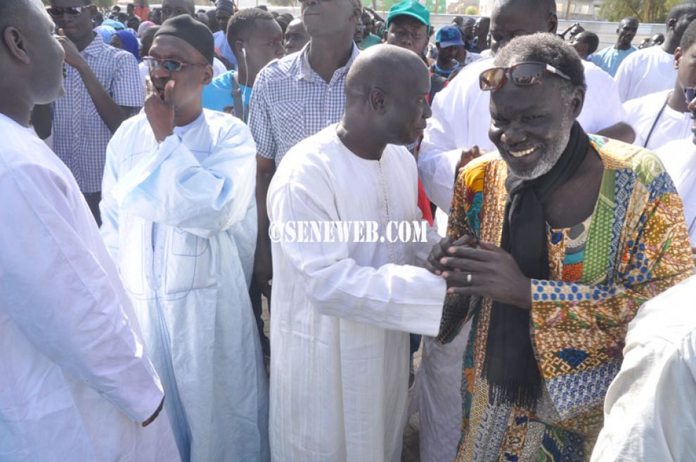 La mosquée Massalikoul Jinane trop petite pour contenir des manifestants anti-JeuneAfrique