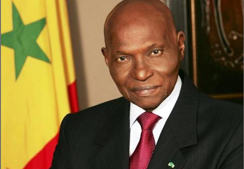 En ce 29 mai : Macky Sall rend un hommage appuyé au président Abdoulaye Wade, figure emblématique de la démocratie