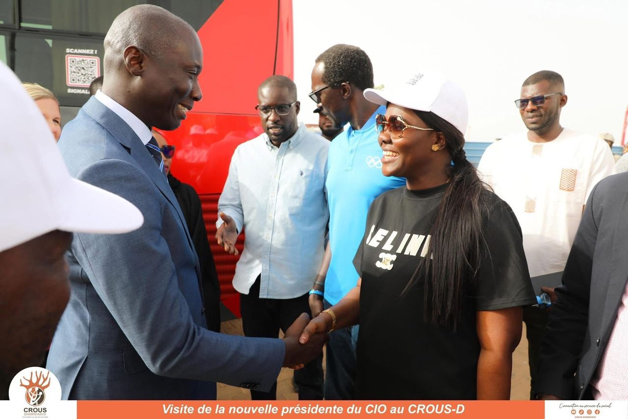 Photos : Visite de la présidente du CIO au Crous de Diamniadio, en prélude aux JOJ 