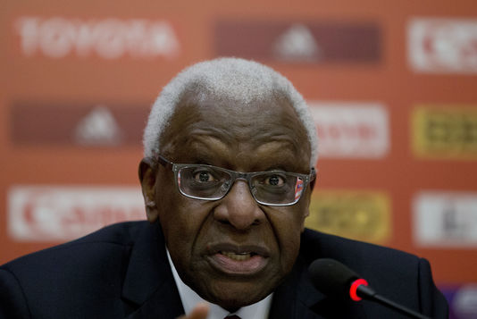 Corruption à l'IAAF: Face au juge le 20 janvier, Lamine Diack a refusé de parler 