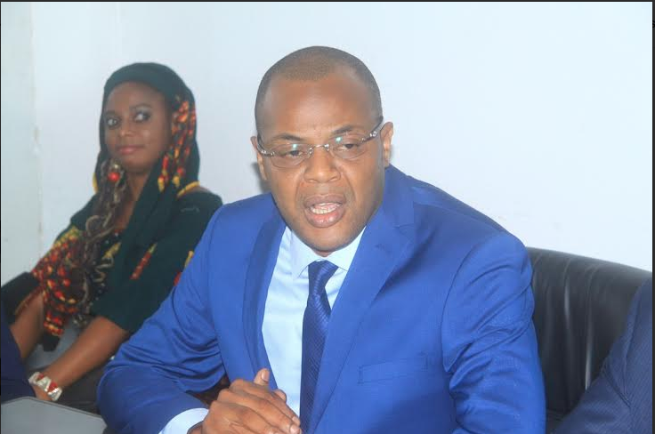 Double nationalité Me Wade : Le  ministre Mame Mbaye Niang parle de parjure et  demande  à la Justice de s'auto-saisir 