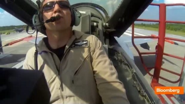 Mécontent contre sa compagnie, un pilote transforme l’avion en…