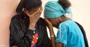 S. Nd : « Maman, je suis enceinte de six mois des œuvres de…»