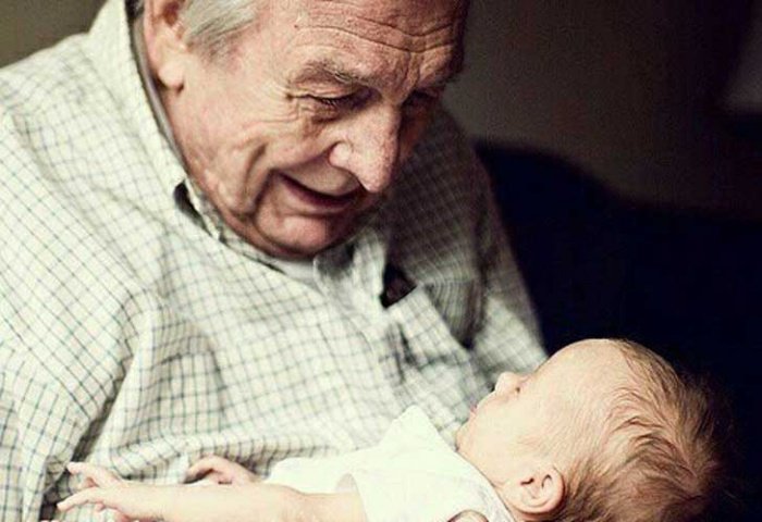 13 choses indéniables qu'on vit avec notre grand-père quand on est proche de lui