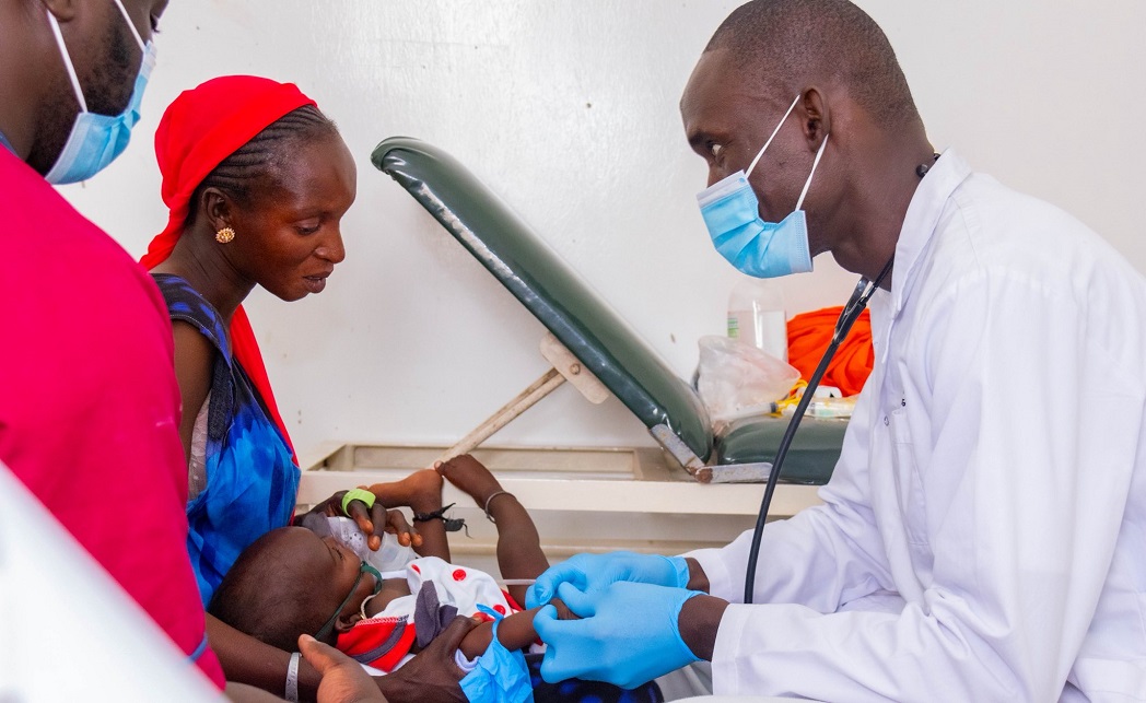 Santé : Absa Faye, la Première Dame salue la réussite d’une campagne médicale à Touba