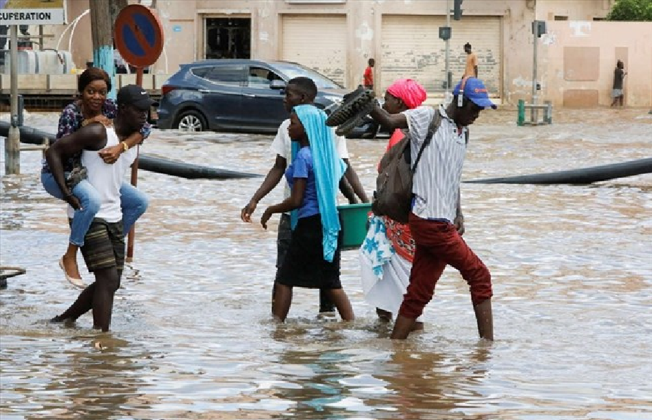 Saint-Louis : premières pluies, premières inondations et coupures d’électricité Pikine, Diaminar, Darou… sous les eaux