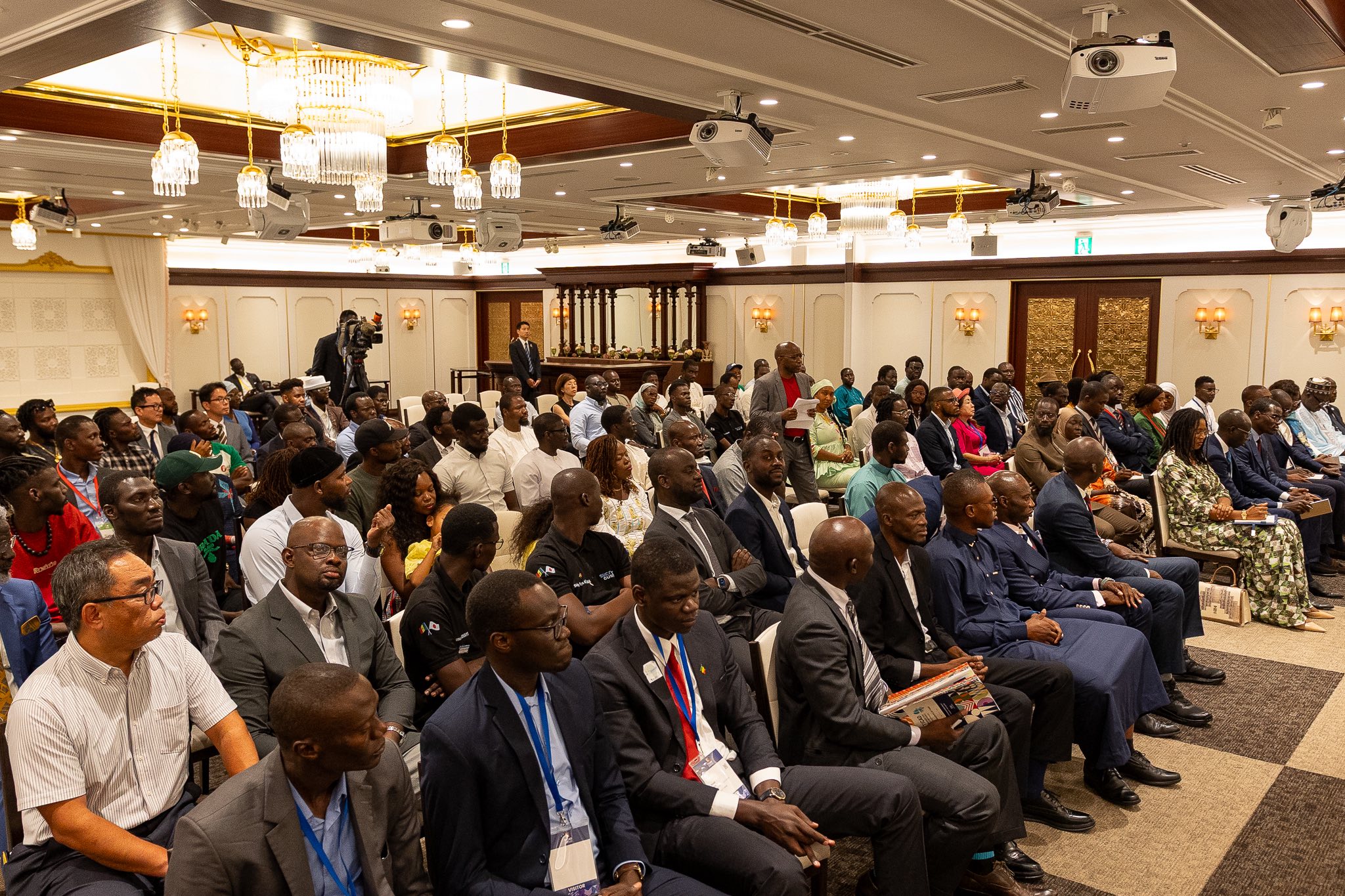 Rencontre avec la communauté sénégalaise : le président Faye promet de renforcer le soutien aux Sénégalais de l’extérieur