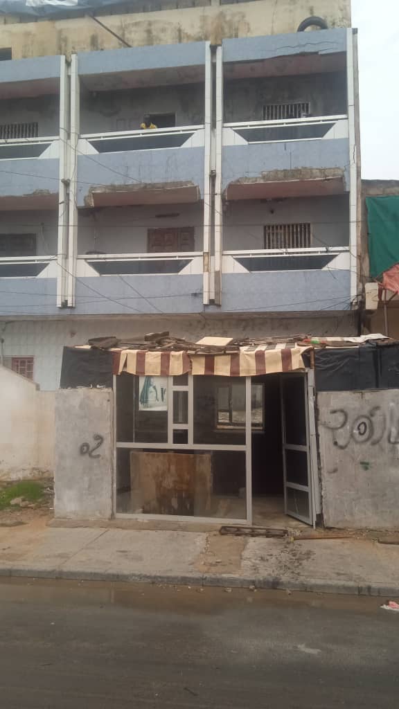 Près de la Mairie de Golf sud à Guédiawaye : Des populations alertent sur les risques d’effondrement total de la villa 78