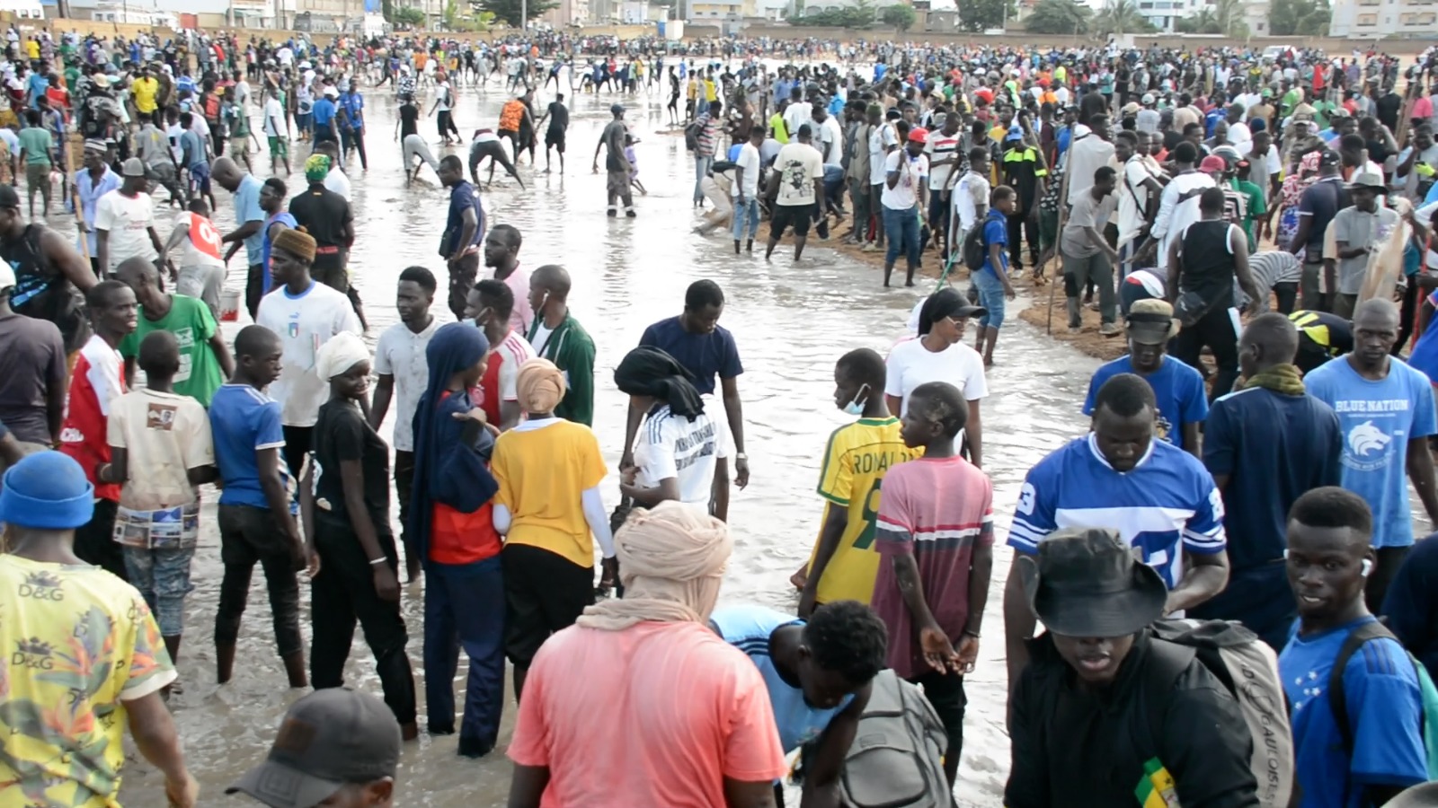 Gamou 2025 : Les Moustarchidines nettoient le champ de course en prélude au Mawlid