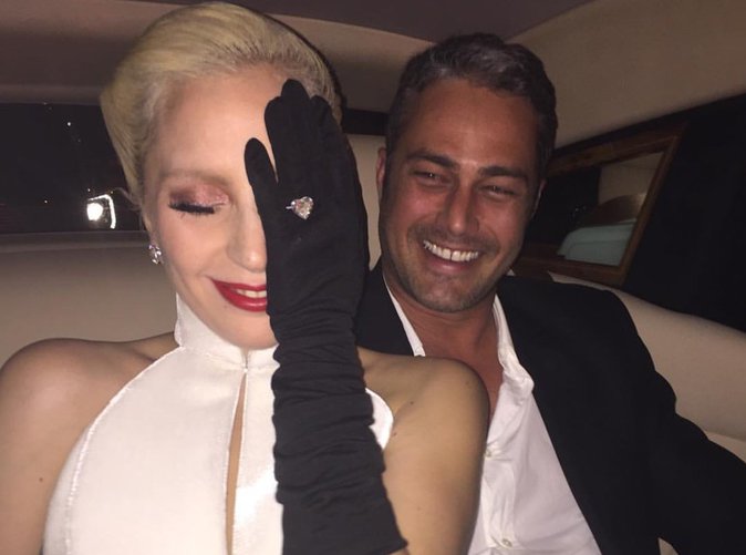 Lady Gaga : sa mère planifie son mariage !