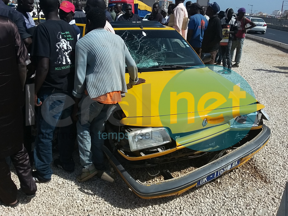 Photos - Spectaculaire accident sur la Vdn : Une jeune femme propulsée dans les airs par un taxi