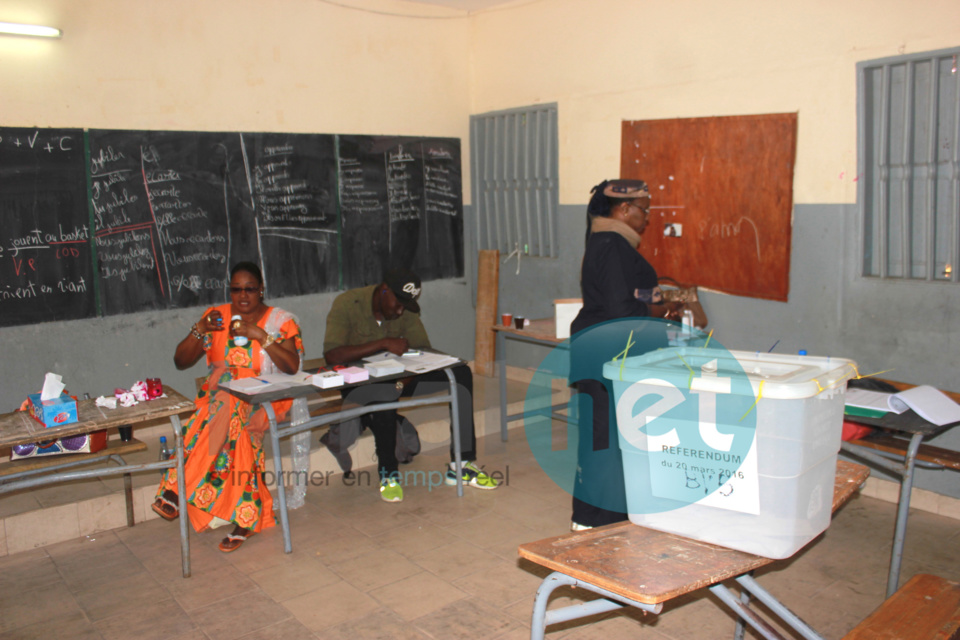 Référendum: Vote des des militaires et paramilitaires à l'école Moustapha Diop ex. école FaidherbeDakar (image) 