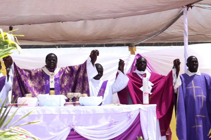 Revivez en images la messe de la Journée Mondiale de la Jeunesse "Diohine 2016"