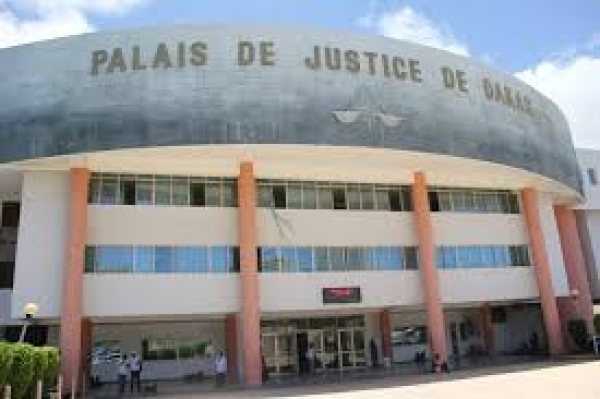 Chambre criminelle - Vol en réunion avec effraction, usage d’arme et de véhicule, violence : Le fils du juge Taïfour Diop et sa bande condamnés à 10 ans de travaux