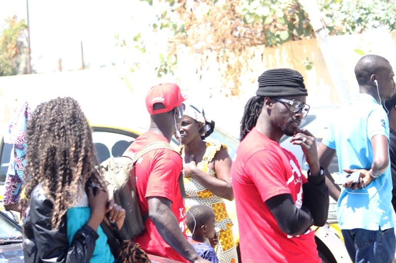 Les premières images caravane de la coalition du "Non" en partance pour Bambey, Diourbel et Touba