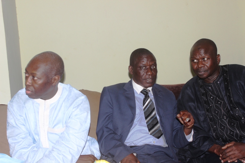 Référendum du 20 mars : Les images de la visite des leaders du Front du "Non" à Mbacké Kadior chez le Khalife des mourides