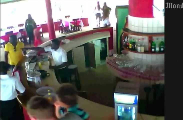 Attaque de Grand Bassam, l'un des terroristes filmé par une camera de surveillance