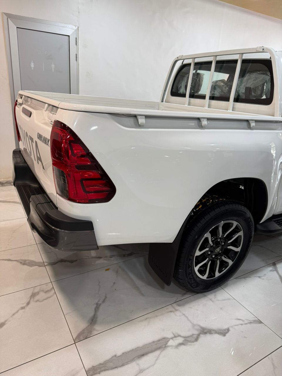 Photos+ Vidéo I Au Sénégal, Mansour Motors mise sur la solidité des pick-up Toyota