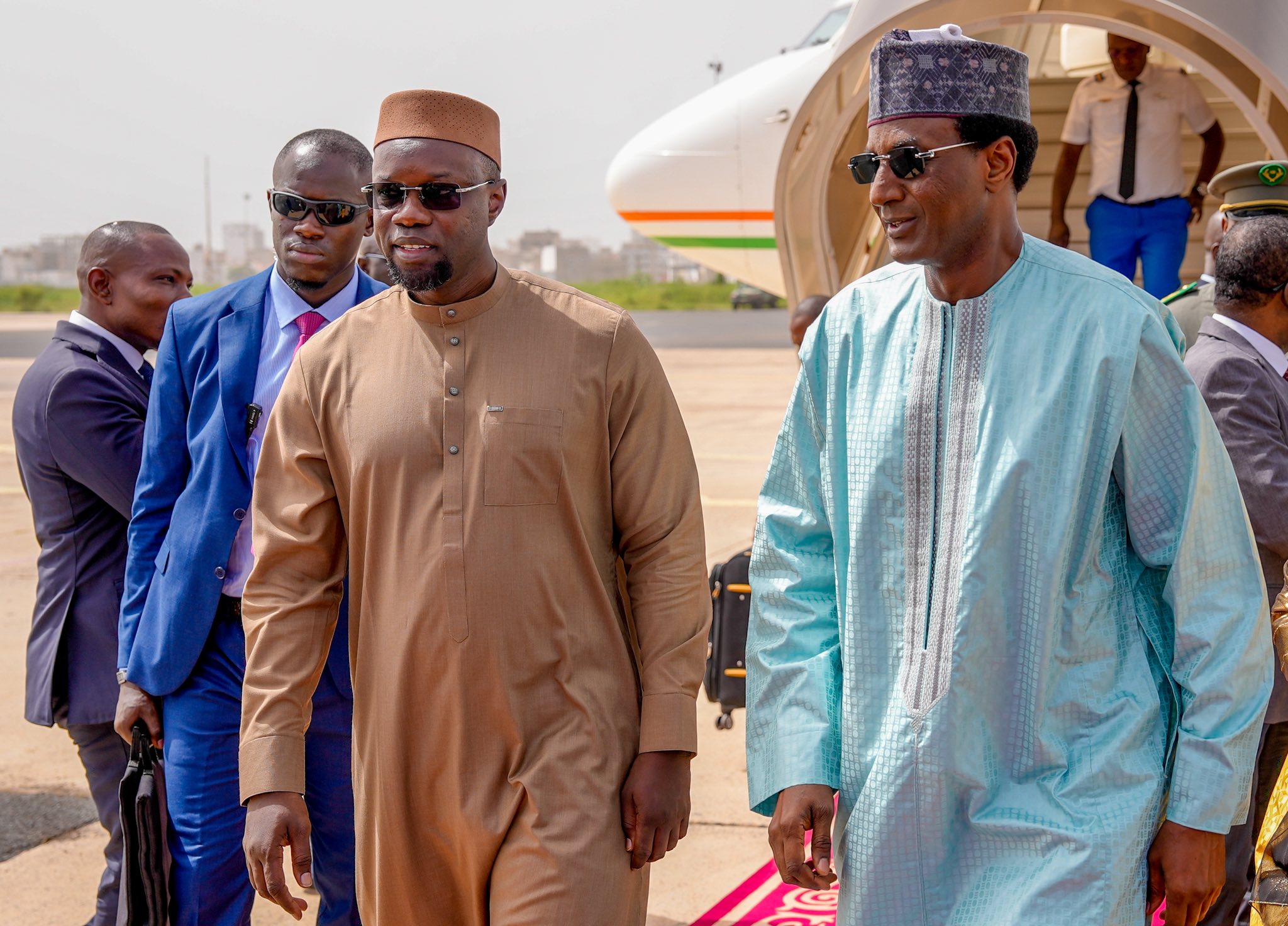 Forum Invest in Sénégal: Ousmane Sonko accueille le Premier ministre nigérien à Dakar