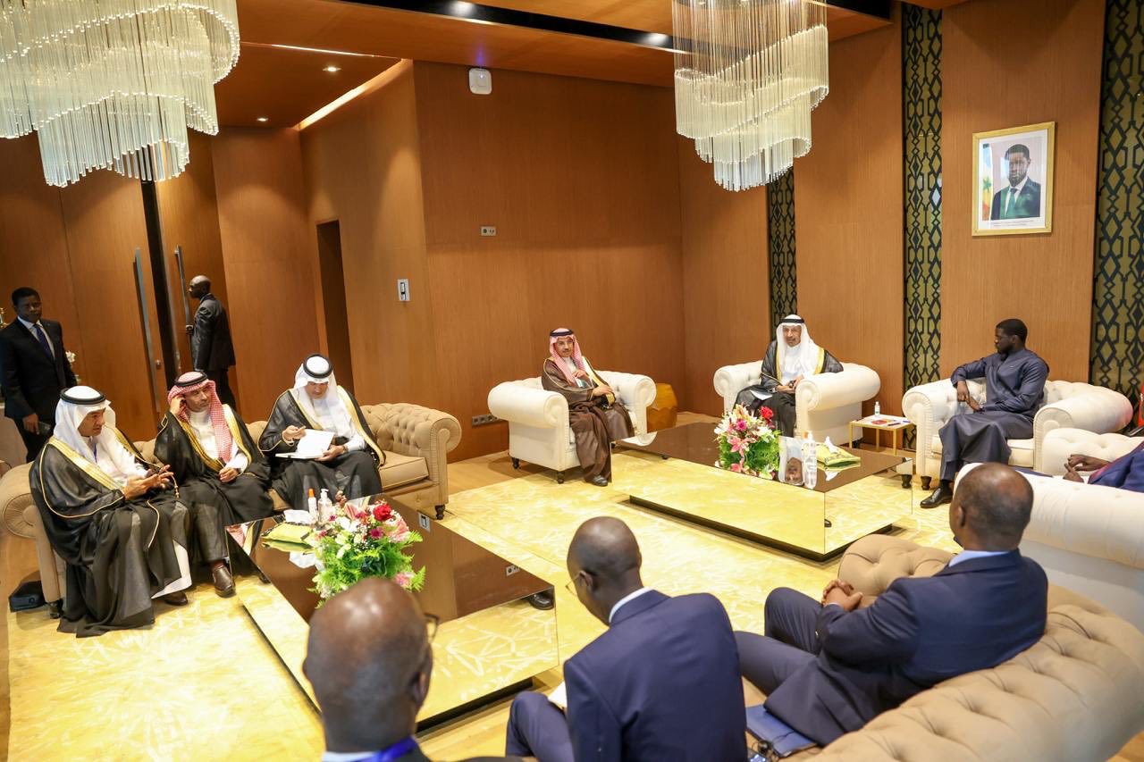 Diplomatie économique : le président Faye enchaîne les audiences au Forum Invest in Senegal