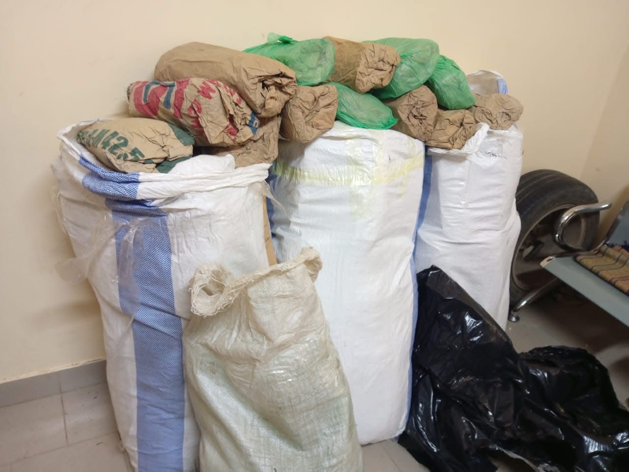 Saisie de 108 kg de chanvre indien à la plage de Mballing