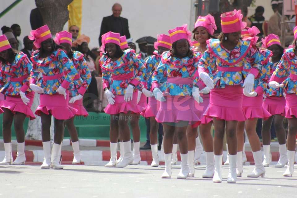 Photos:  4 avril 2016-La prestation des Majorettes du Collège Notre Dame 