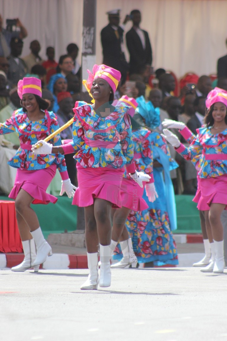 Photos:  4 avril 2016-La prestation des Majorettes du Collège Notre Dame 