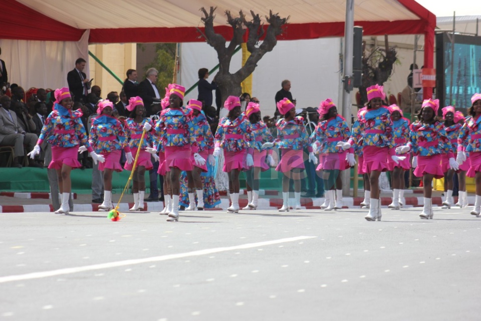 Photos:  4 avril 2016-La prestation des Majorettes du Collège Notre Dame 