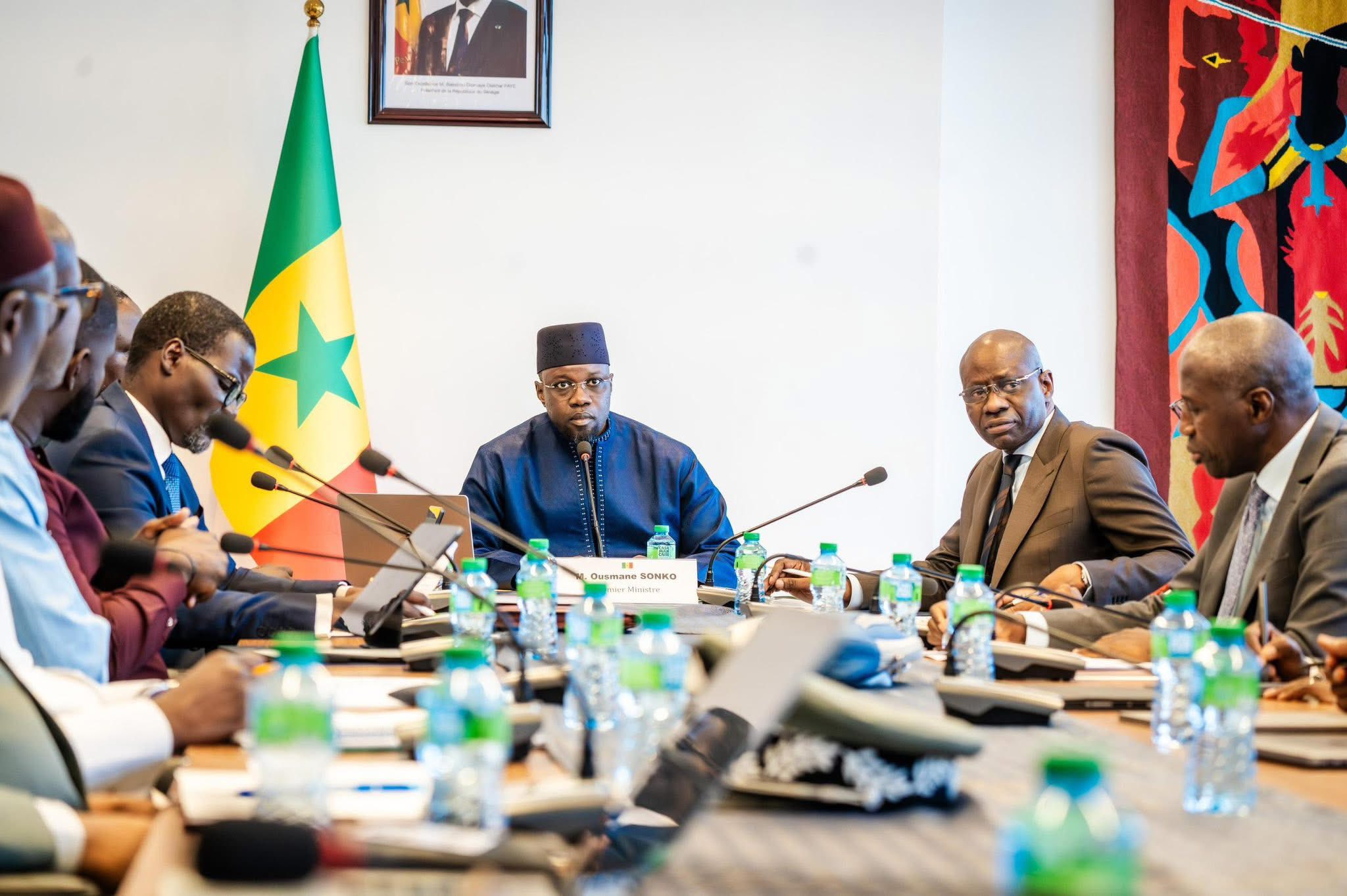 Photos: Le Premier ministre Ousmane SONKO a présidé le Comité de mise en œuvre des mesures du Plan de redressement économique et social (PRES), ce jeudi
