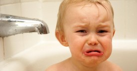 Si Vous Voulez Calmer Un Bebe Qui Pleure Vous Devriez Connaitre Ces Astuces Ca Se Cache Si Vous Voulez Calmer Un Bebe Qui Pleure Vous Devriez Connaitre Ces Astuces Ca Se Cache