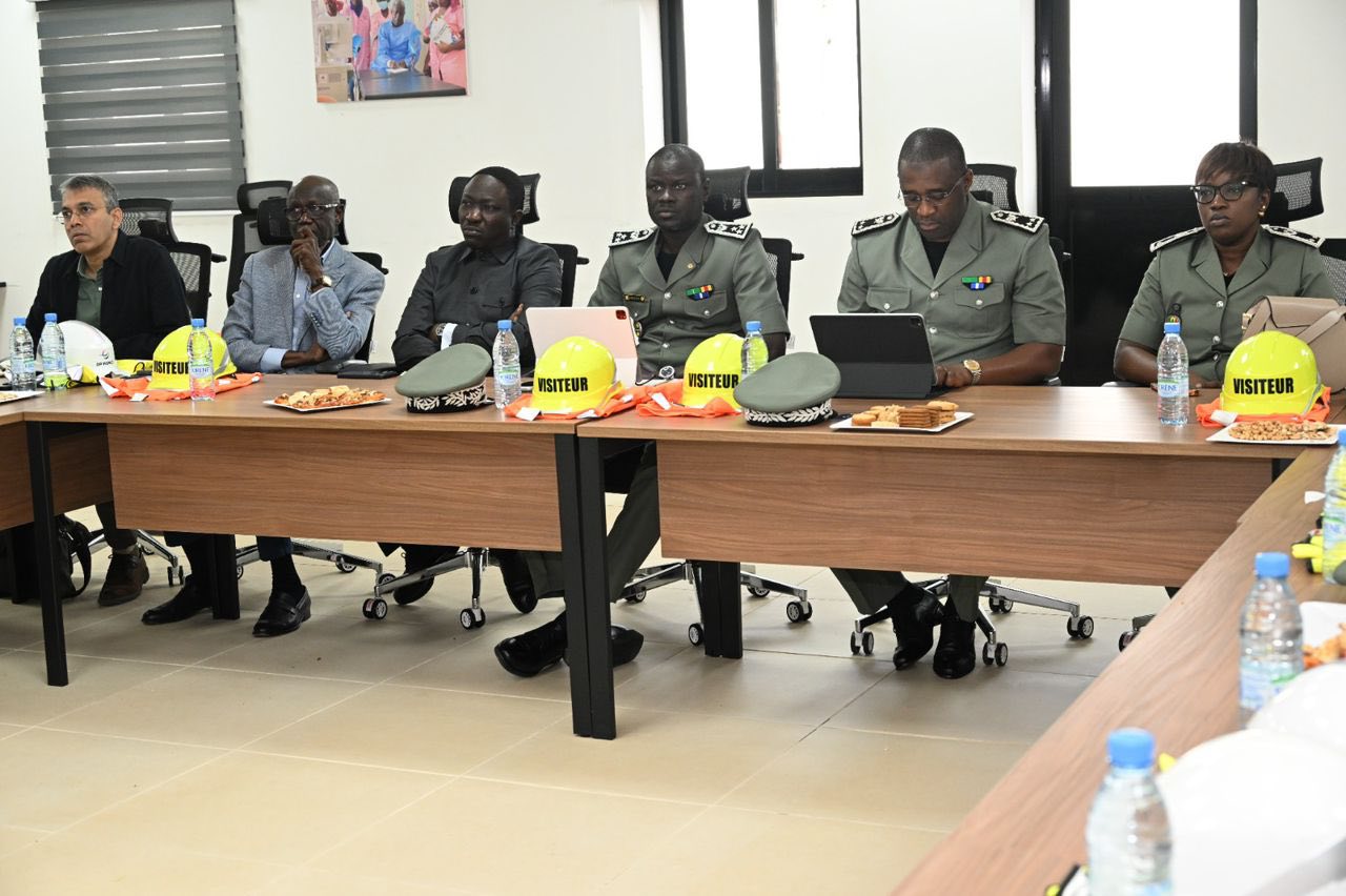 Le Directeur général des Douanes en visite sur le chantier du futur port de Ndayane